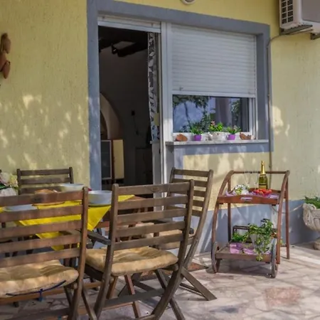 In With Seaview, Terrace, Air Condition, Wifi Crikvenica